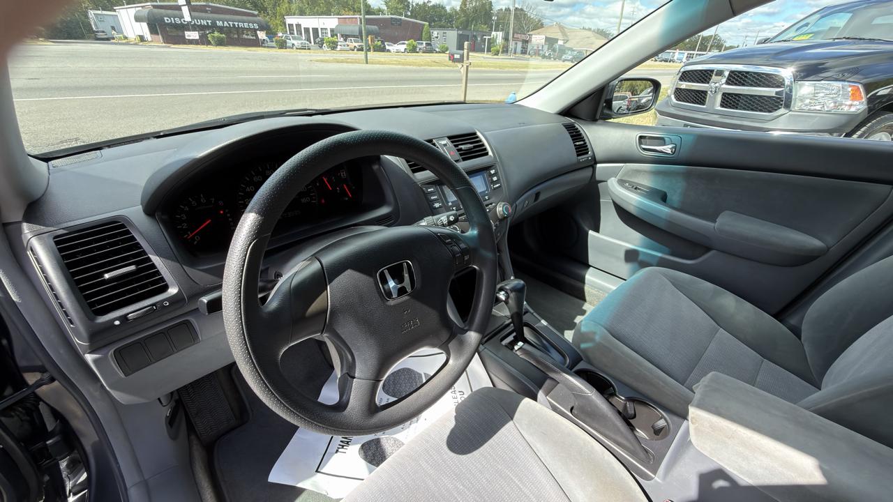 Honda Accord LX 4D Sedan 2004