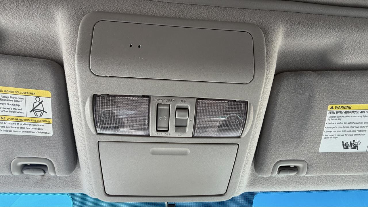 Nissan Frontier 2WD Crew Cab SWB Auto SL 2015
