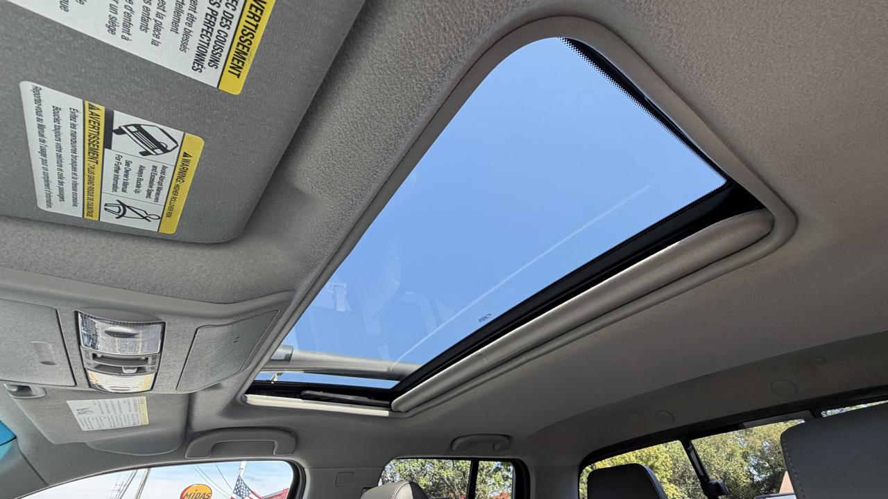 Nissan Frontier 2WD Crew Cab SWB Auto SL 2015