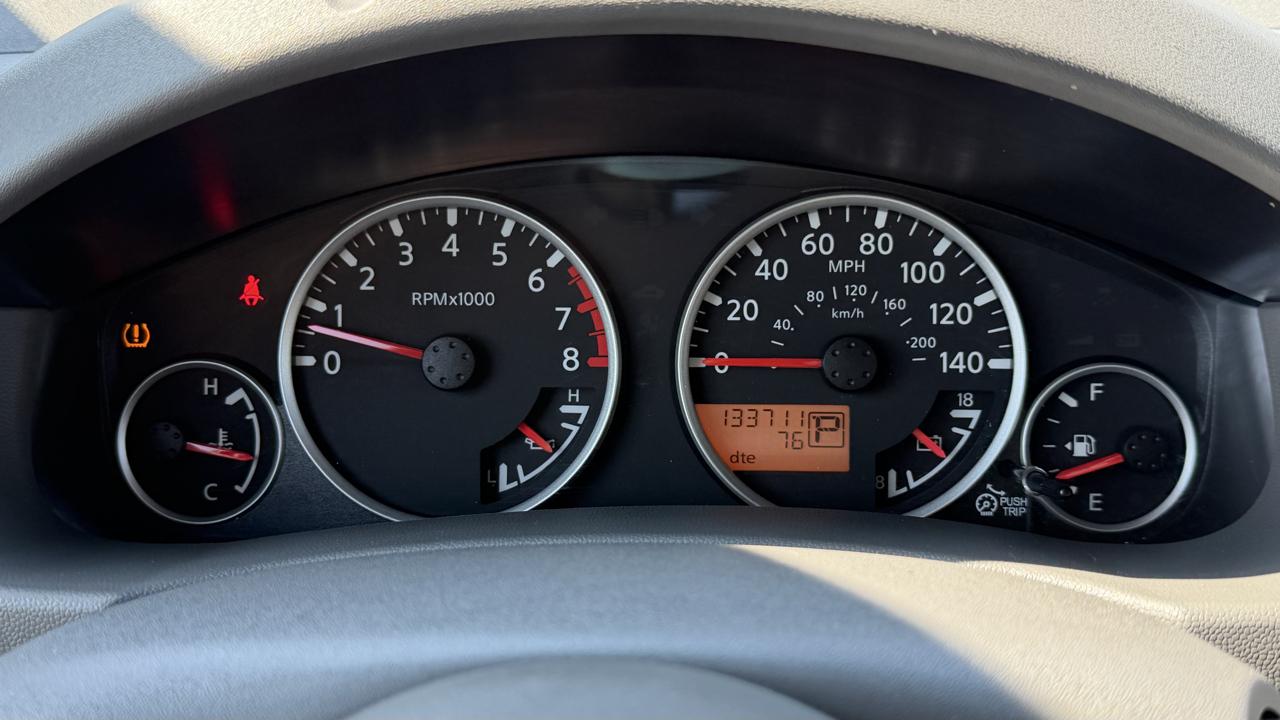 Nissan Frontier 2WD Crew Cab SWB Auto SL 2015
