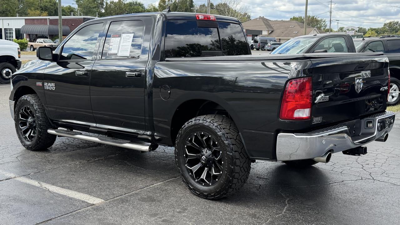 RAM 1500 4WD Crew Cab 140.5" Big Horn 2016