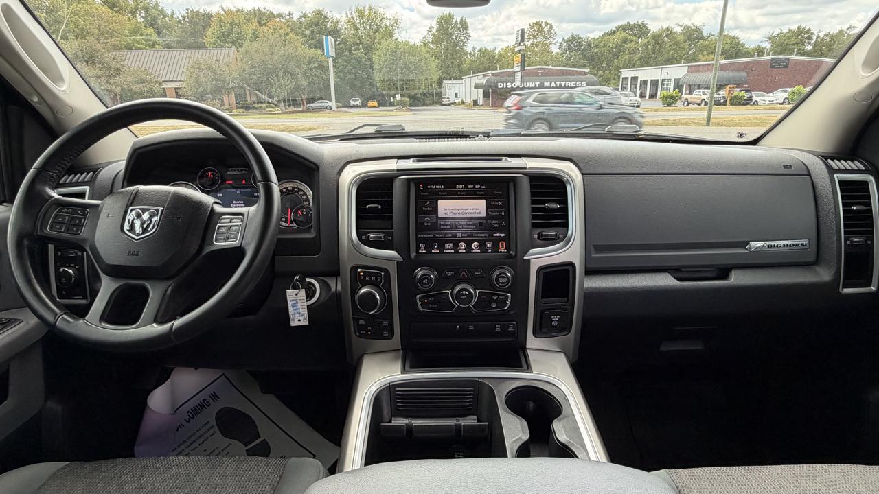 RAM 1500 4WD Crew Cab 140.5" Big Horn 2016