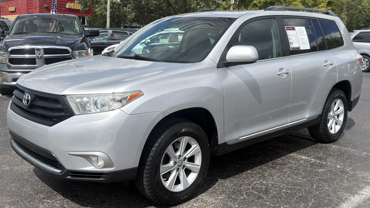 Toyota Highlander 4WD 4dr V6 (Natl) 2012