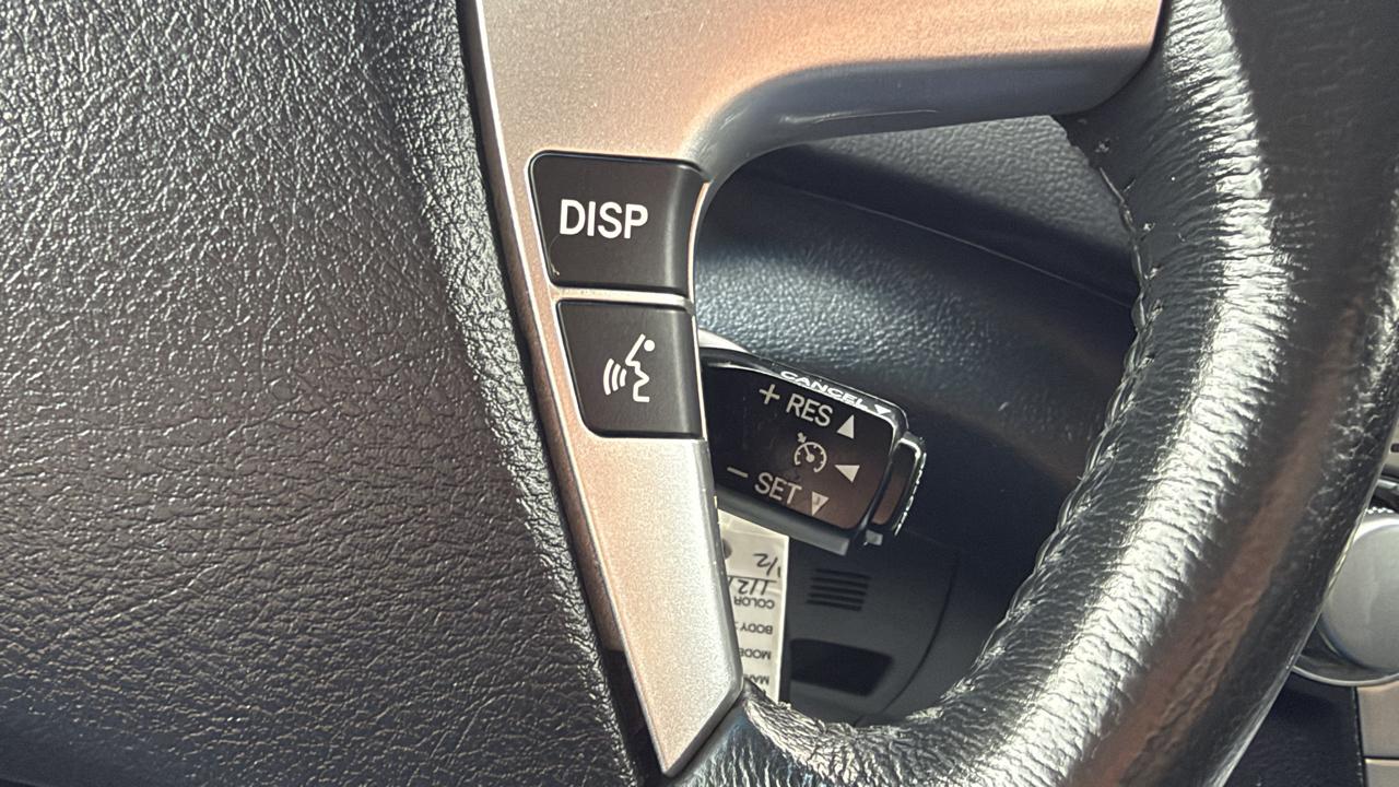 Toyota Highlander 4WD 4dr V6 (Natl) 2012