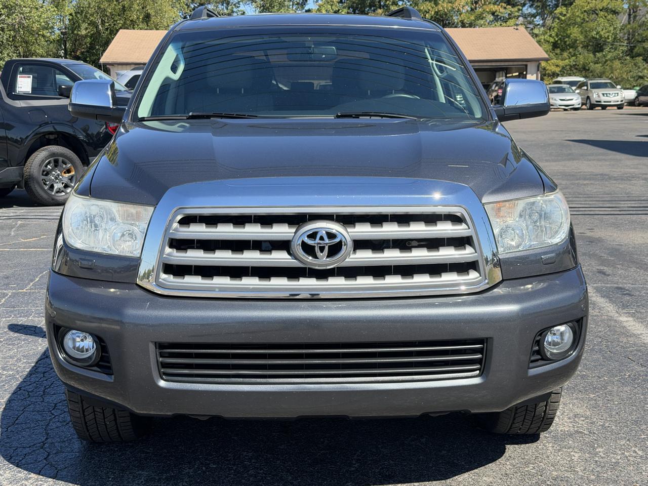 Toyota Sequoia 4WD 5.7L Limited (Natl) 2016