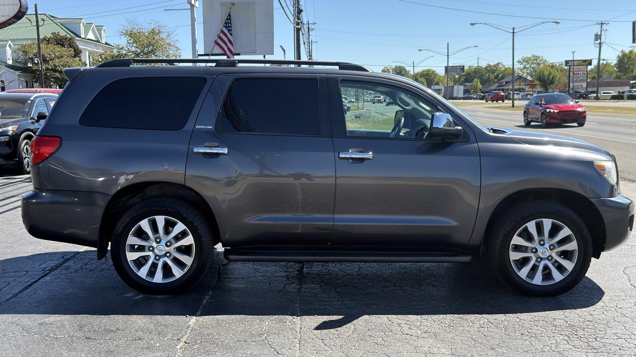 Toyota Sequoia 4WD 5.7L Limited (Natl) 2016