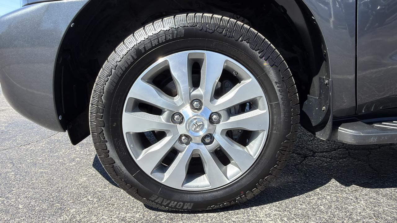 Toyota Sequoia 4WD 5.7L Limited (Natl) 2016