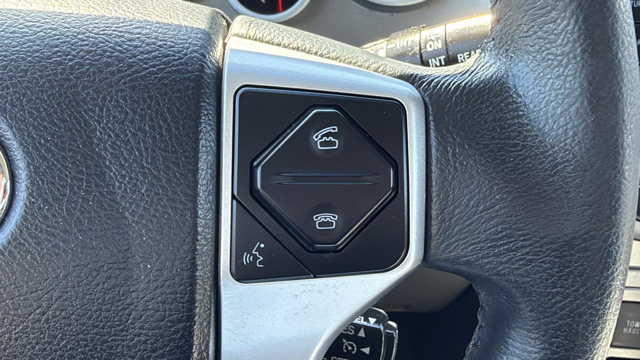 Toyota Sequoia 4WD 5.7L Limited (Natl) 2016