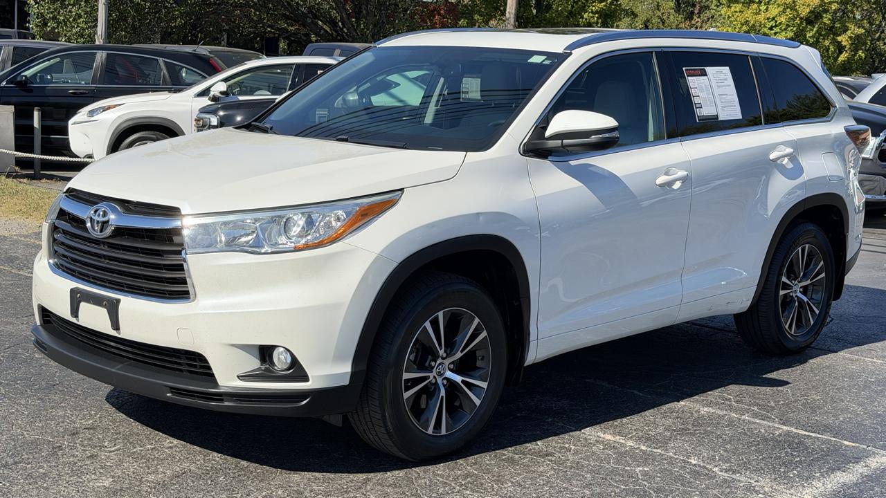 Toyota Highlander AWD 4dr V6 XLE (Natl) 2016