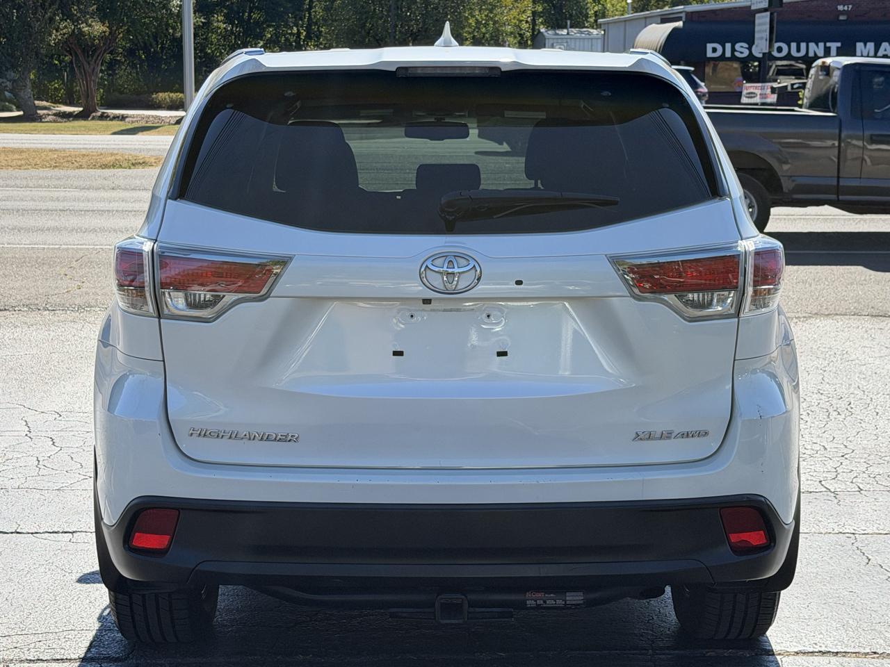 Toyota Highlander AWD 4dr V6 XLE (Natl) 2016