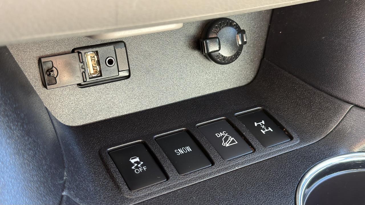 Toyota Highlander AWD 4dr V6 XLE (Natl) 2016