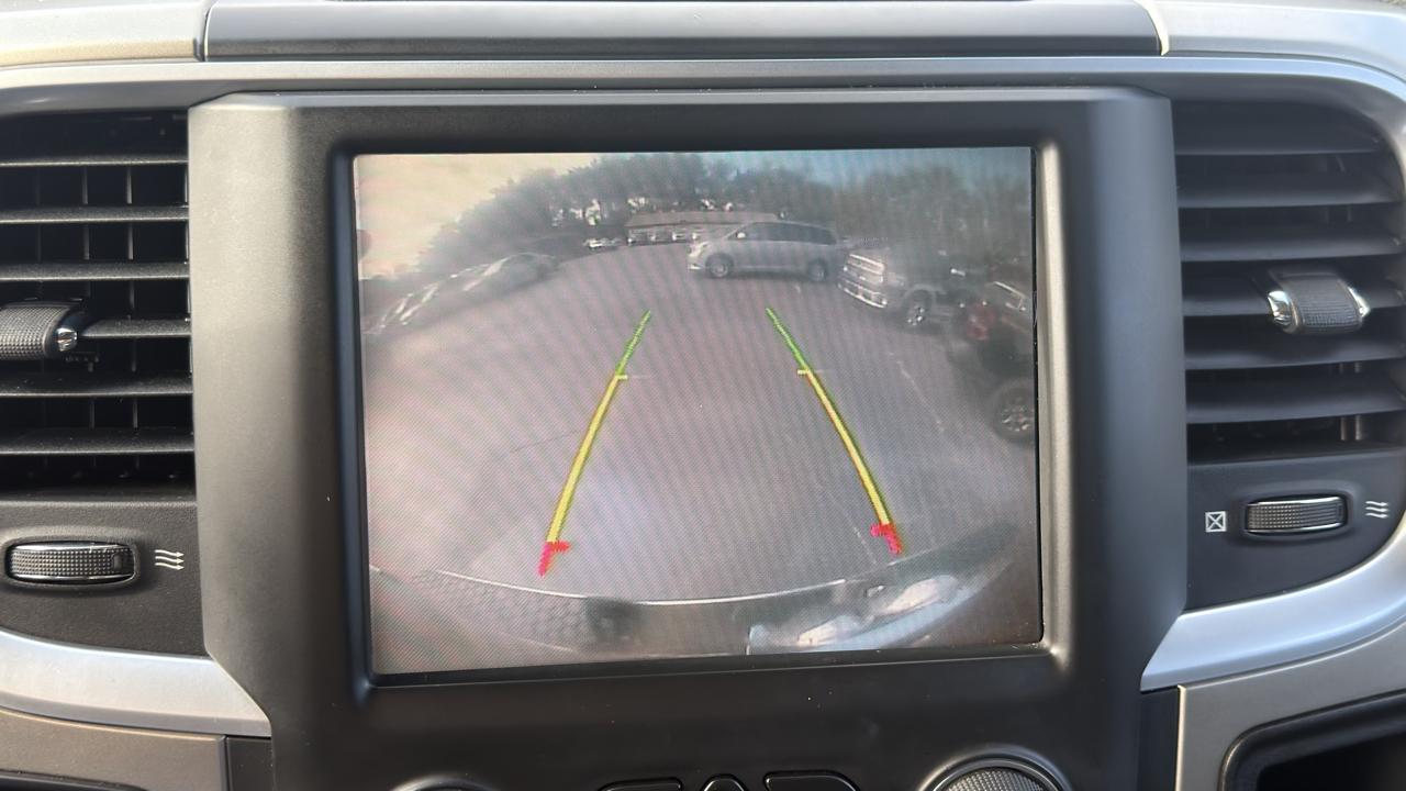 RAM 1500 4WD Crew Cab 140.5" Big Horn 2013