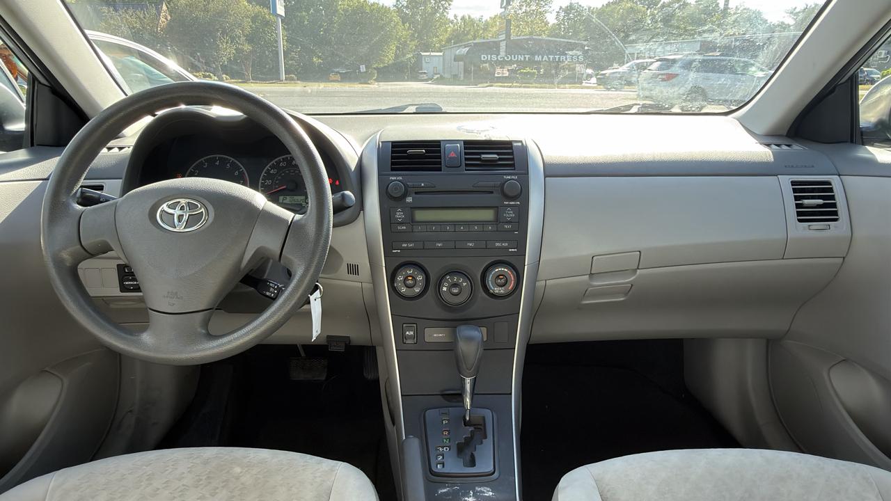 Toyota Corolla 4dr Sdn Auto (Natl) 2009
