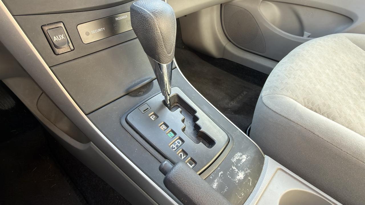 Toyota Corolla 4dr Sdn Auto (Natl) 2009