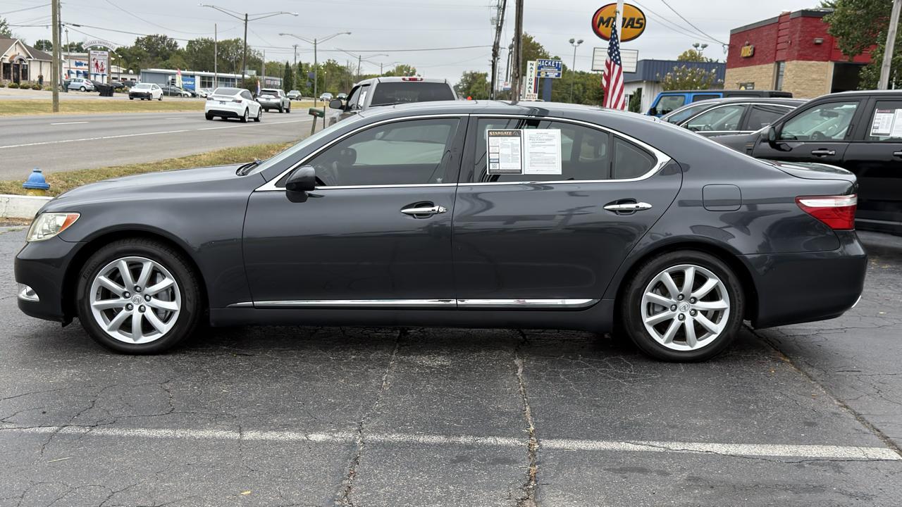 Lexus LS 460 L 4D Sedan 2007