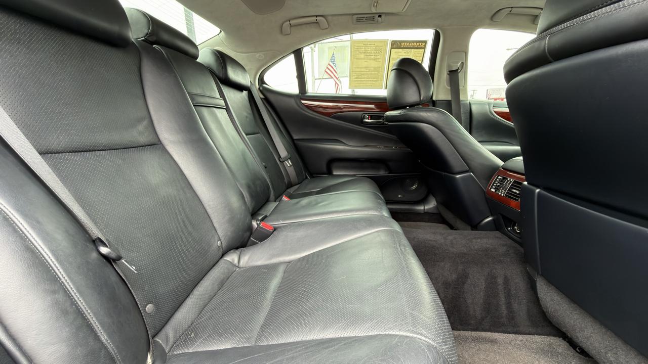 Lexus LS 460 L 4D Sedan 2007