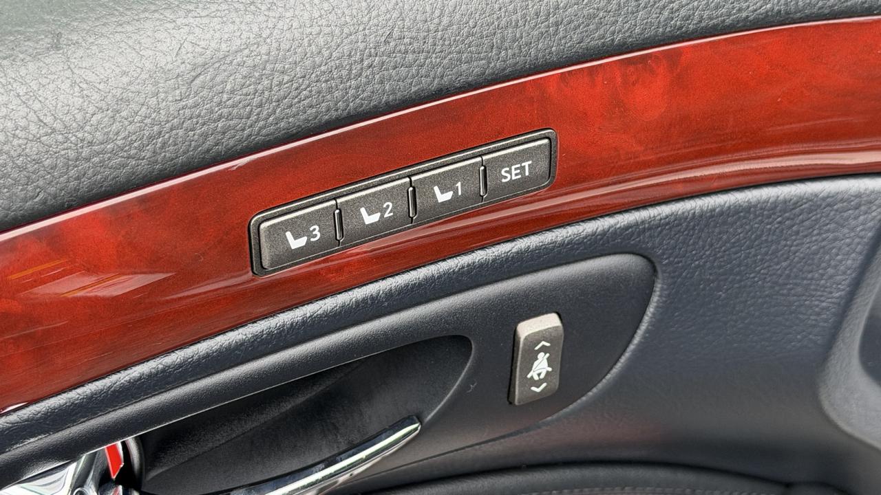 Lexus LS 460 L 4D Sedan 2007