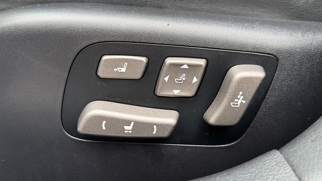 Lexus LS 460 L 4D Sedan 2007