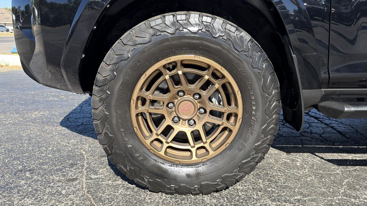 Toyota 4Runner SR5 Premium 4WD (Natl) 2020