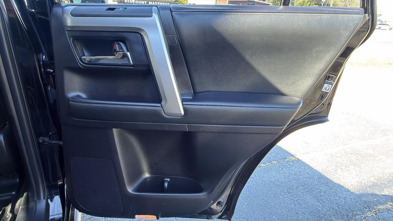 Toyota 4Runner SR5 Premium 4WD (Natl) 2020