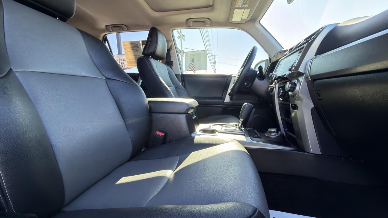 Toyota 4Runner SR5 Premium 4WD (Natl) 2020