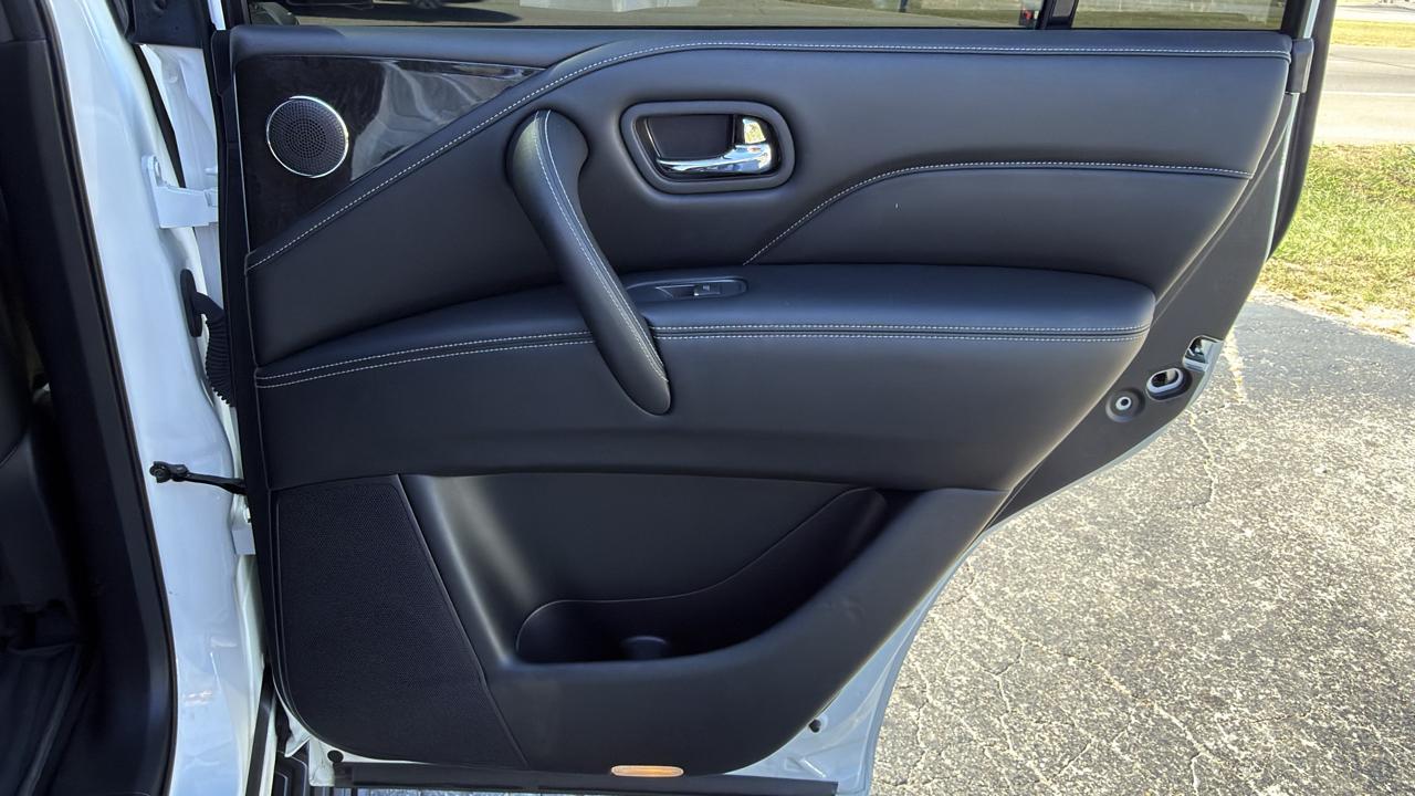 Infiniti QX80 LUXE AWD 2020