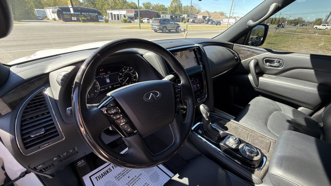 Infiniti QX80 LUXE AWD 2020