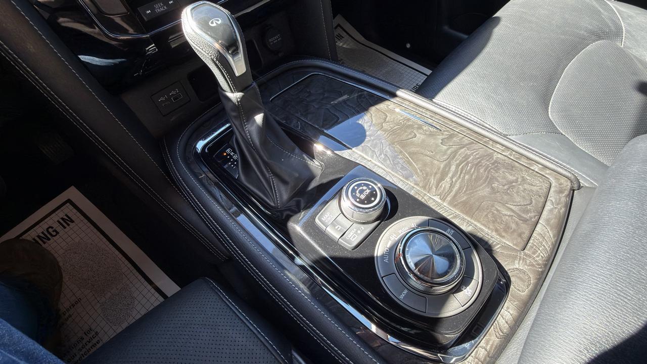 Infiniti QX80 LUXE AWD 2020
