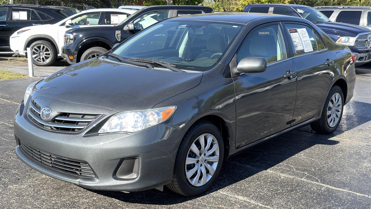 Toyota Corolla 4dr Sdn Auto LE (Natl) 2013