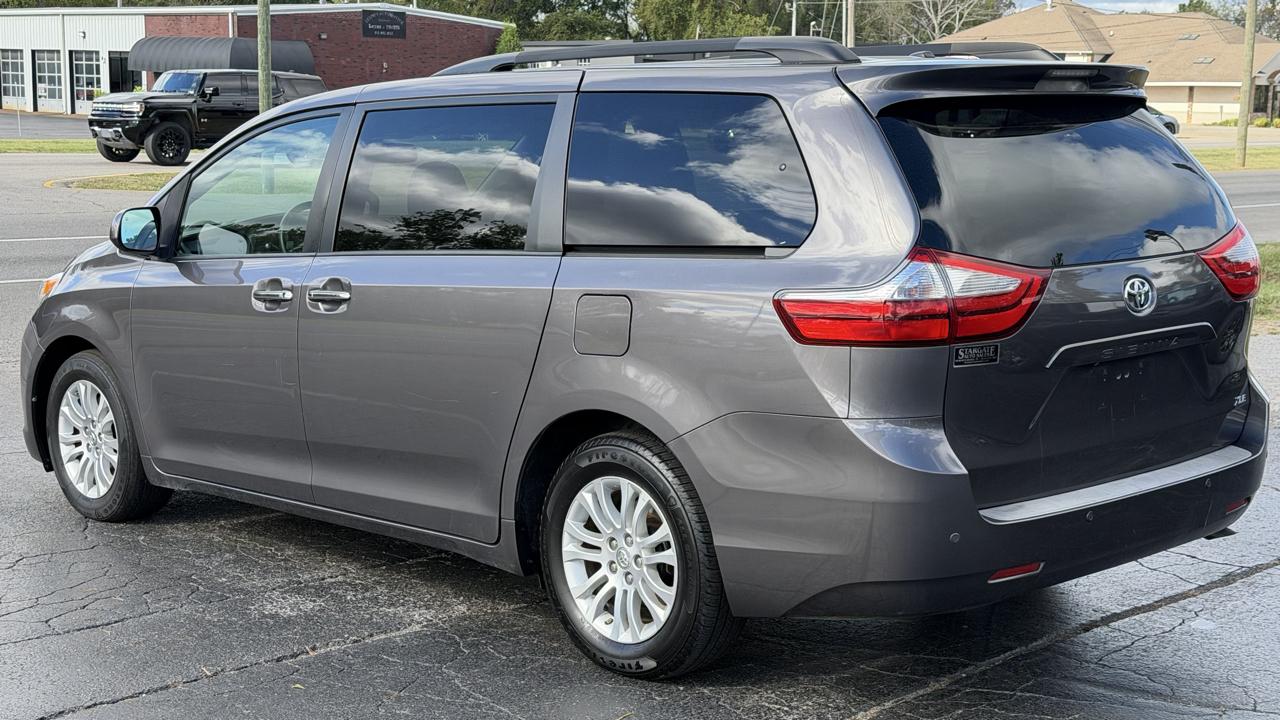 Toyota Sienna 5dr 8-Pass Van XLE Premium FWD (Natl) 2015