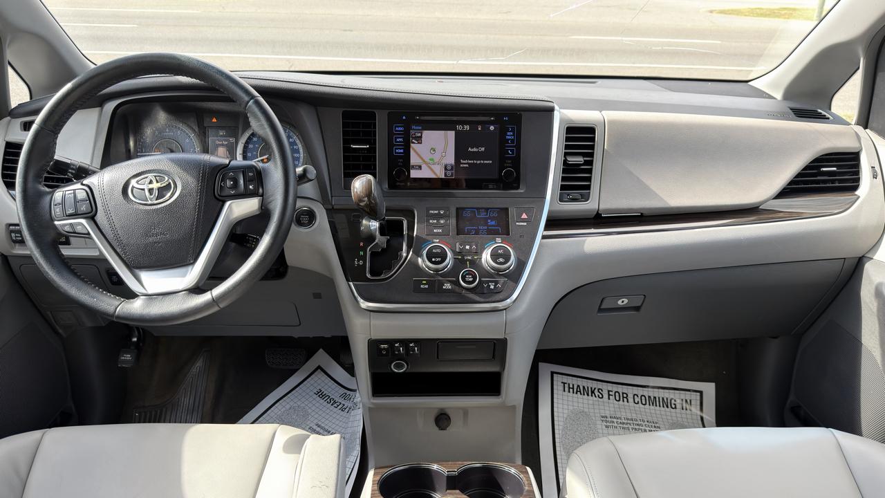 Toyota Sienna 5dr 8-Pass Van XLE Premium FWD (Natl) 2015