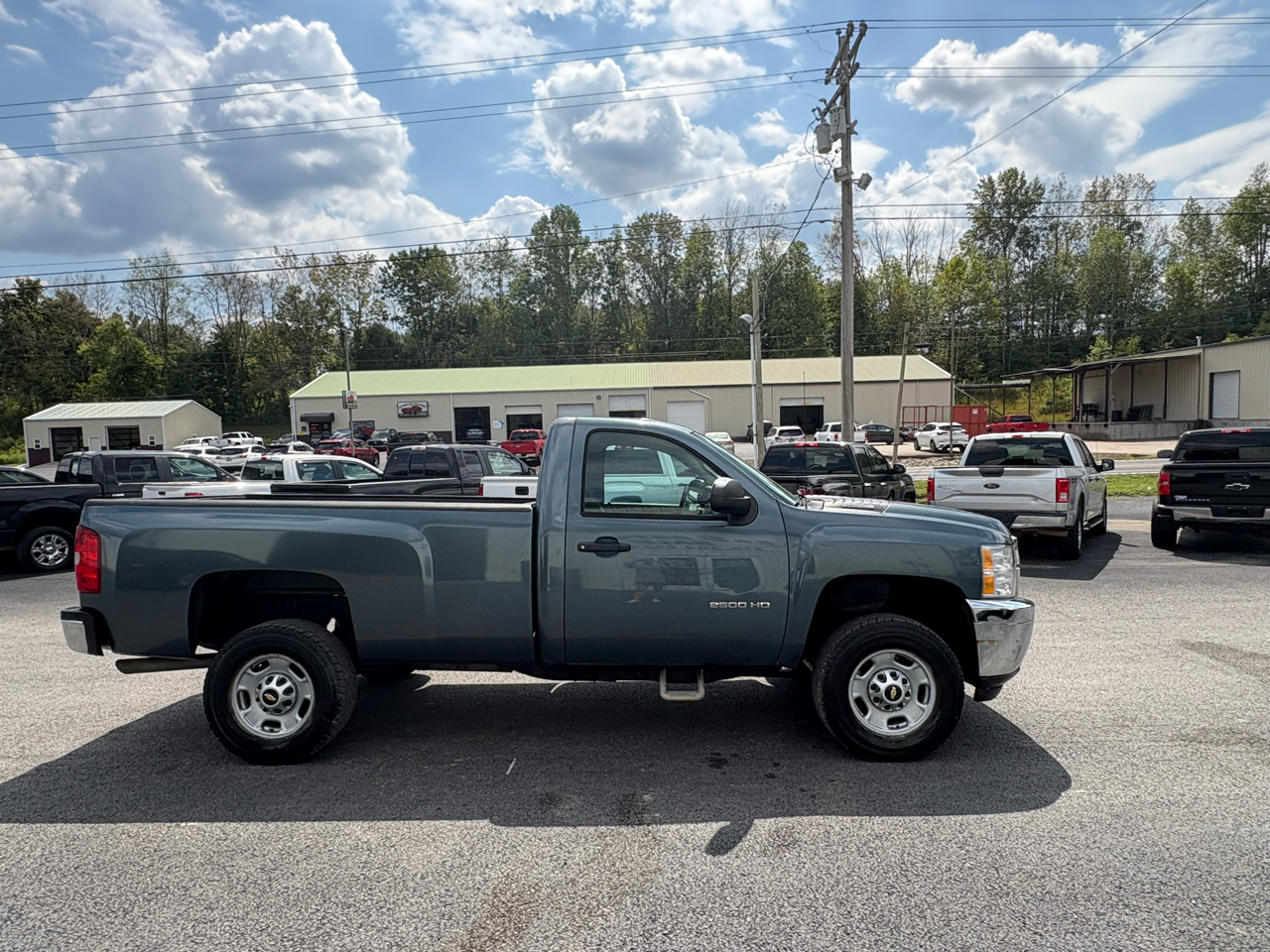 Chevrolet Silverado 2500HD 4WD Reg Cab 133.7" Work Truck 2012 Chevrolet Silverado 2500HD 4WD Reg Cab 133.7" Work Truck 2012