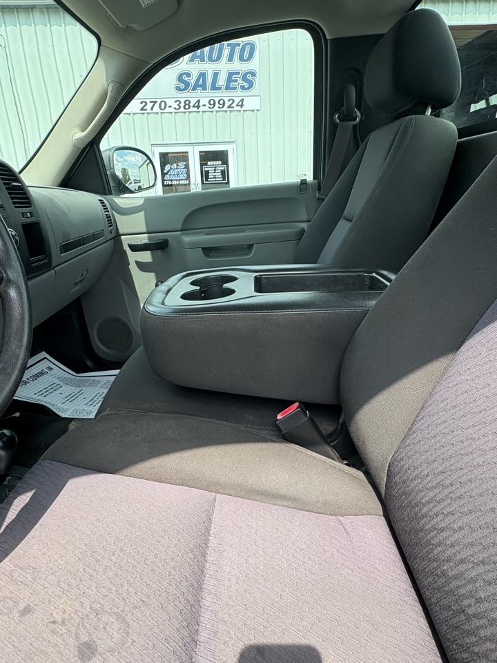 Chevrolet Silverado 2500HD 4WD Reg Cab 133.7" Work Truck 2012 Chevrolet Silverado 2500HD 4WD Reg Cab 133.7" Work Truck 2012