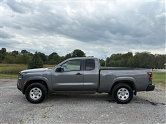 2024 Nissan Frontier  2024 Nissan Frontier