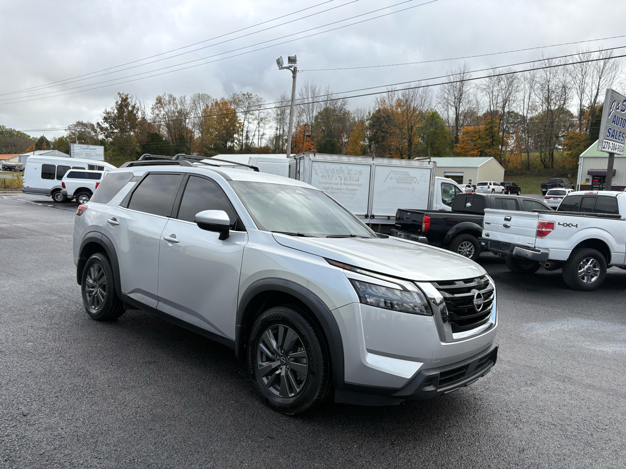 Nissan Pathfinder SV 2WD 2023 Nissan Pathfinder SV 2WD 2023