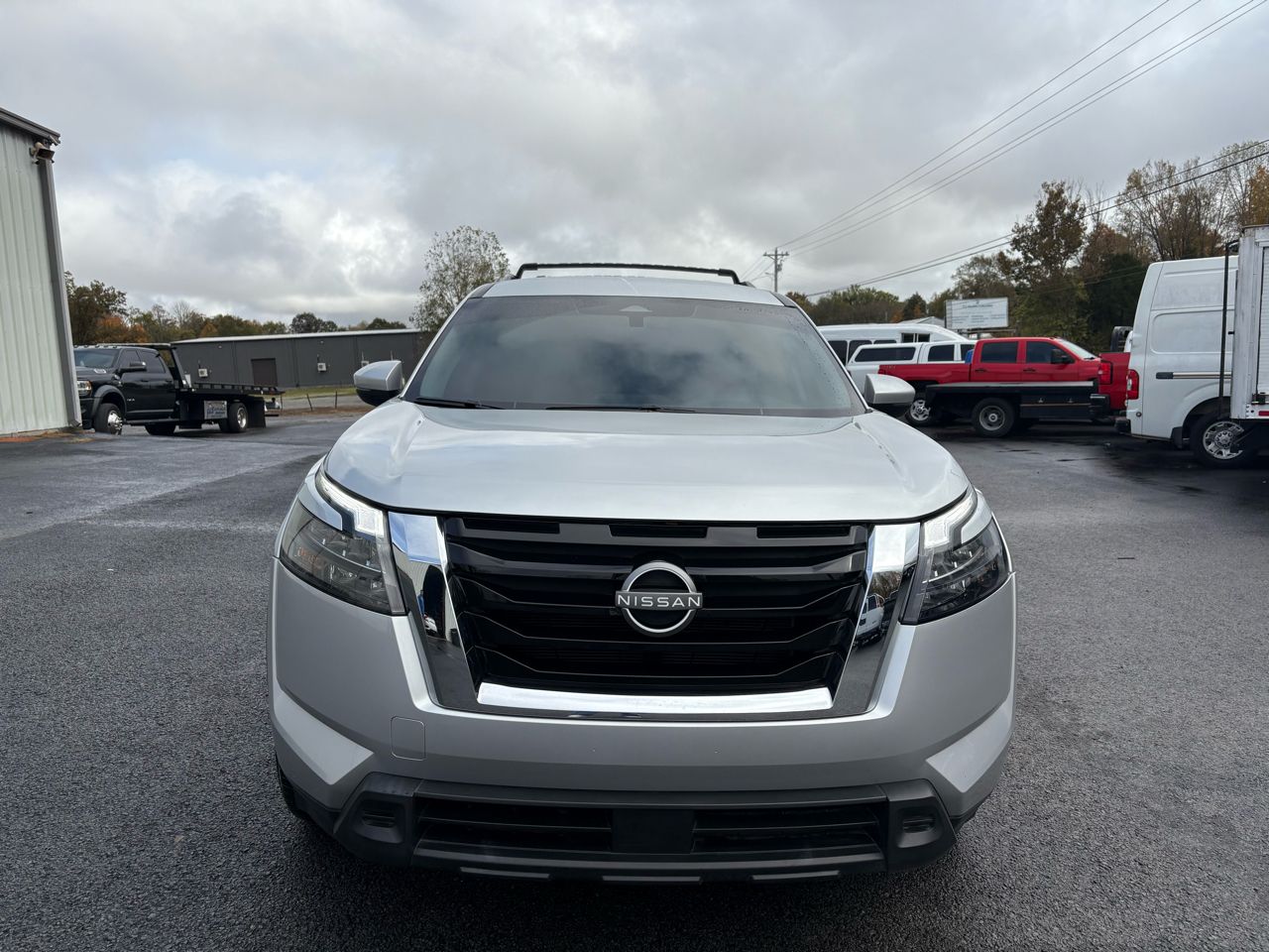 Nissan Pathfinder SV 2WD 2023 Nissan Pathfinder SV 2WD 2023