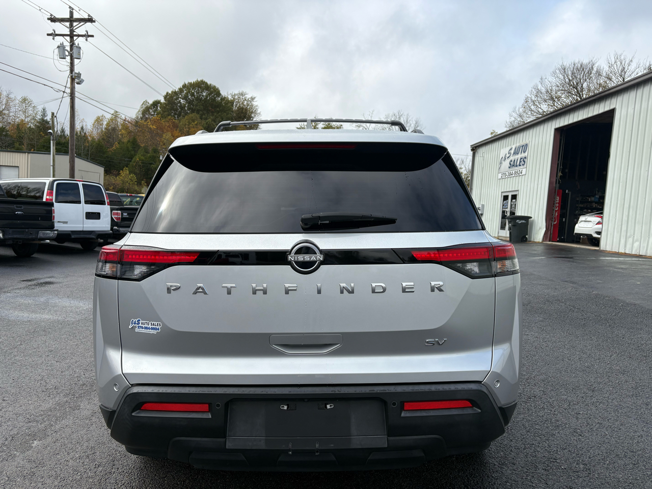 Nissan Pathfinder SV 2WD 2023 Nissan Pathfinder SV 2WD 2023