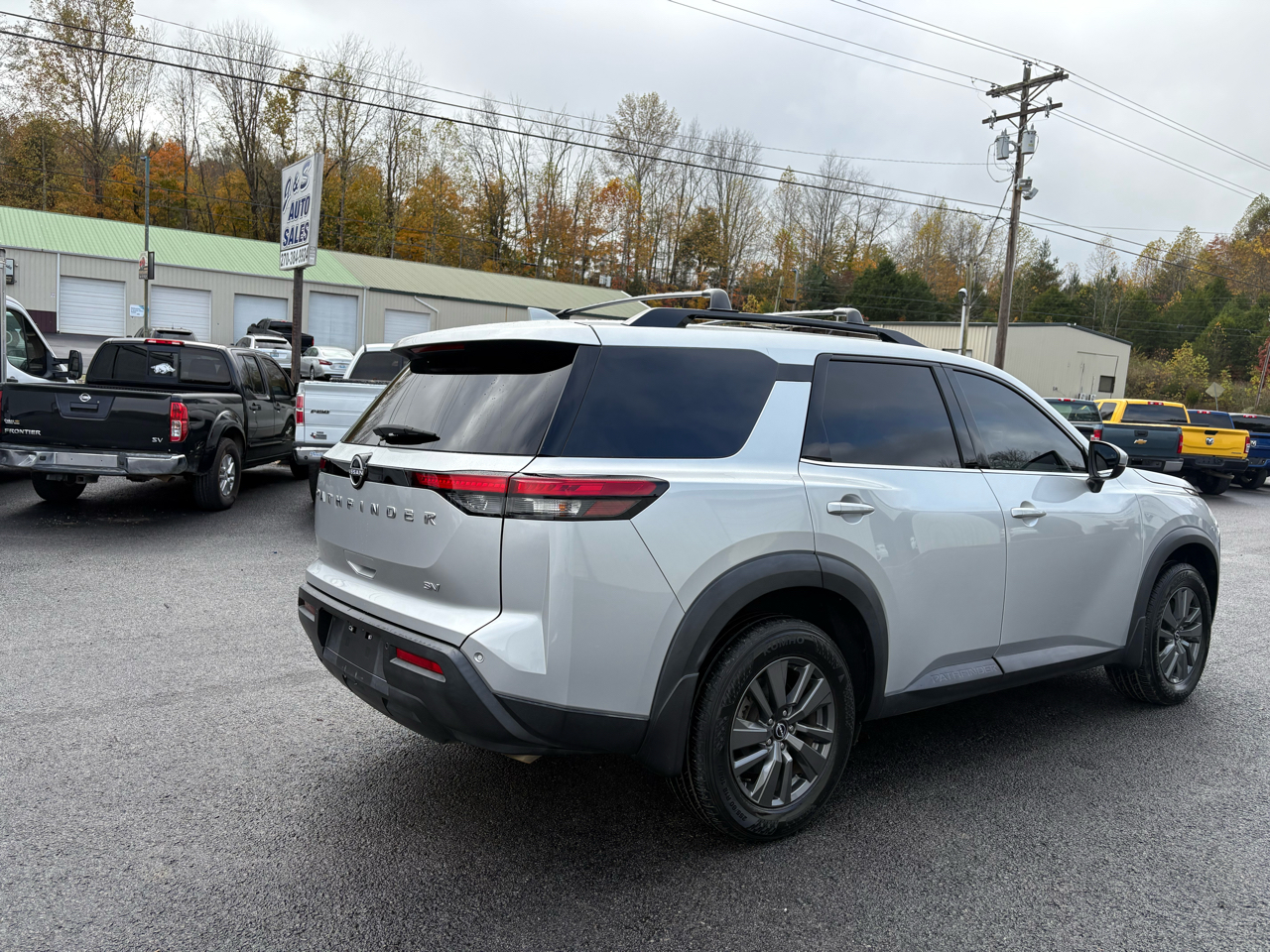 Nissan Pathfinder SV 2WD 2023 Nissan Pathfinder SV 2WD 2023