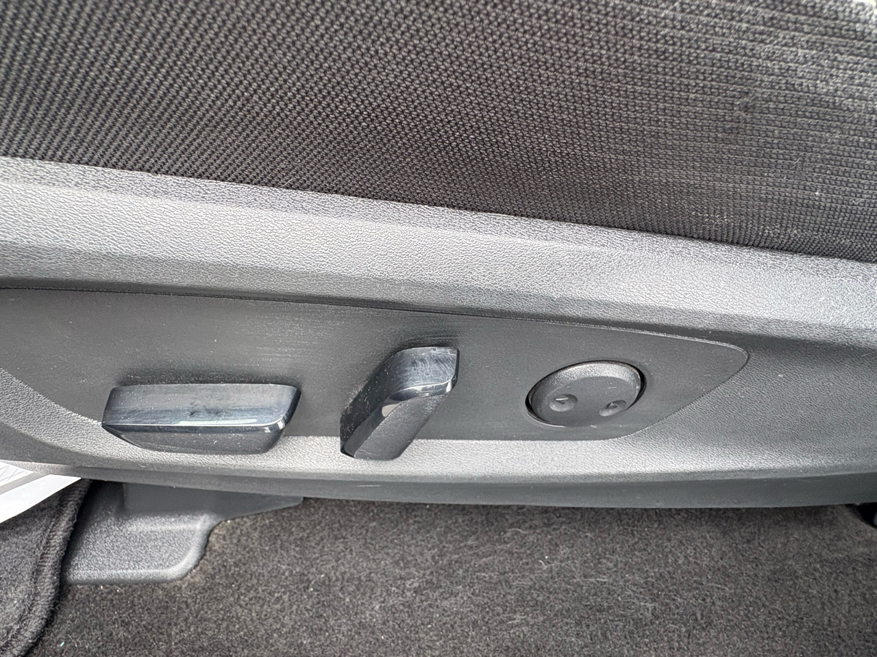 Nissan Pathfinder SV 2WD 2023 Nissan Pathfinder SV 2WD 2023