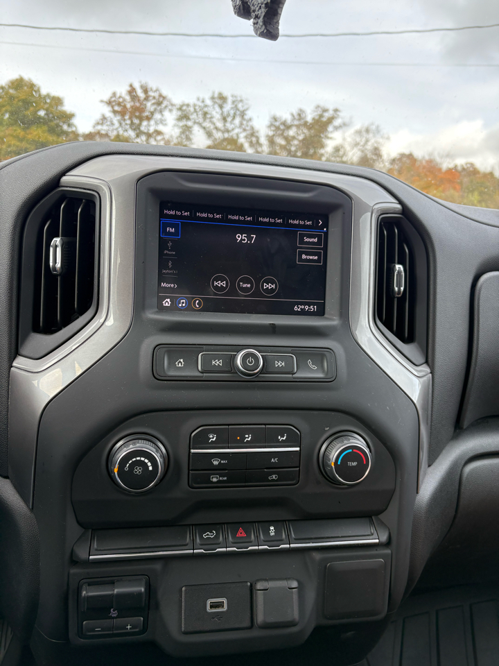 Chevrolet Silverado 1500 4WD Crew Cab 147" Custom 2020 Chevrolet Silverado 1500 4WD Crew Cab 147" Custom 2020