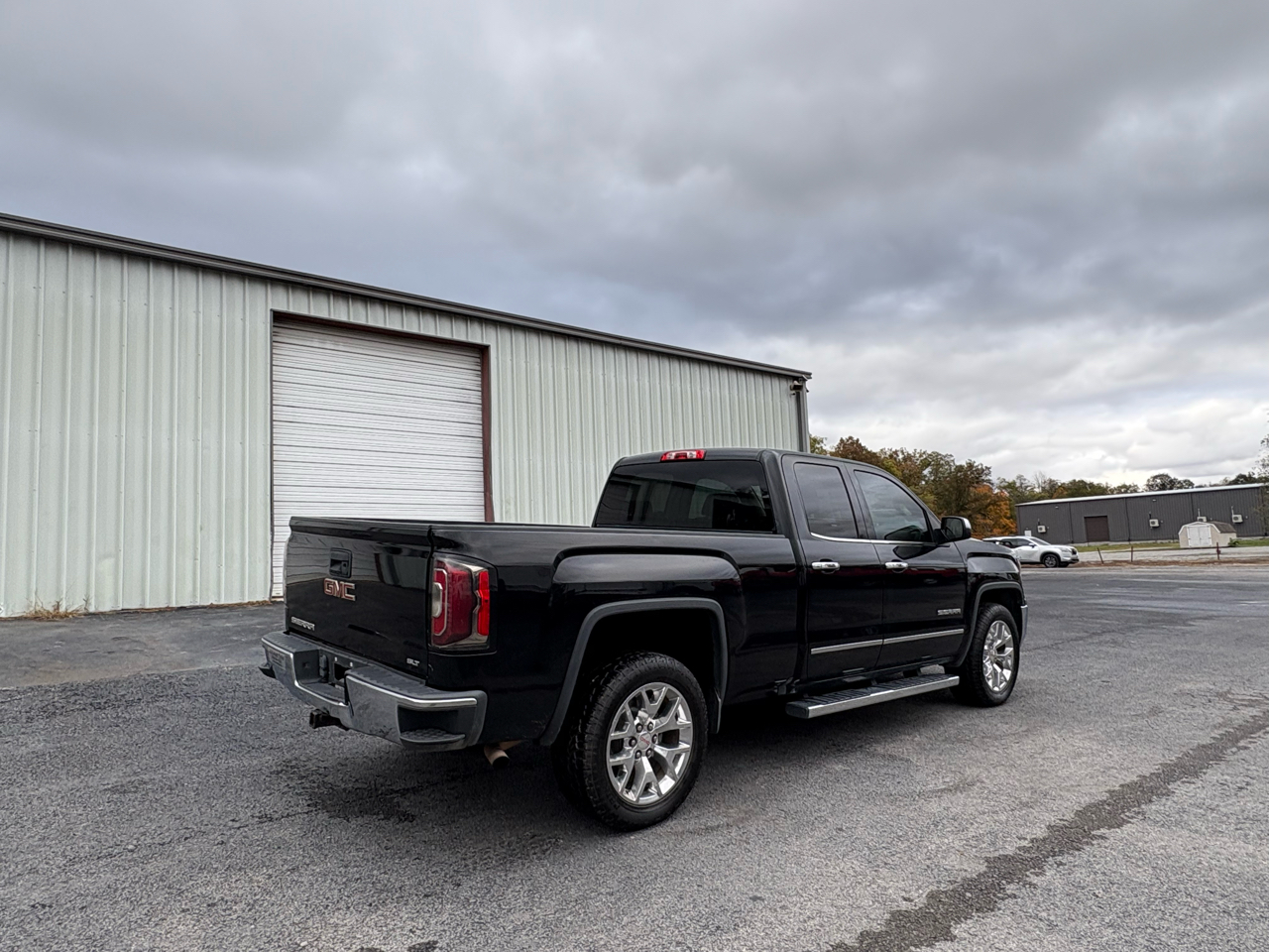 GMC Sierra 1500 4WD Double Cab 143.5" SLT 2016 GMC Sierra 1500 4WD Double Cab 143.5" SLT 2016