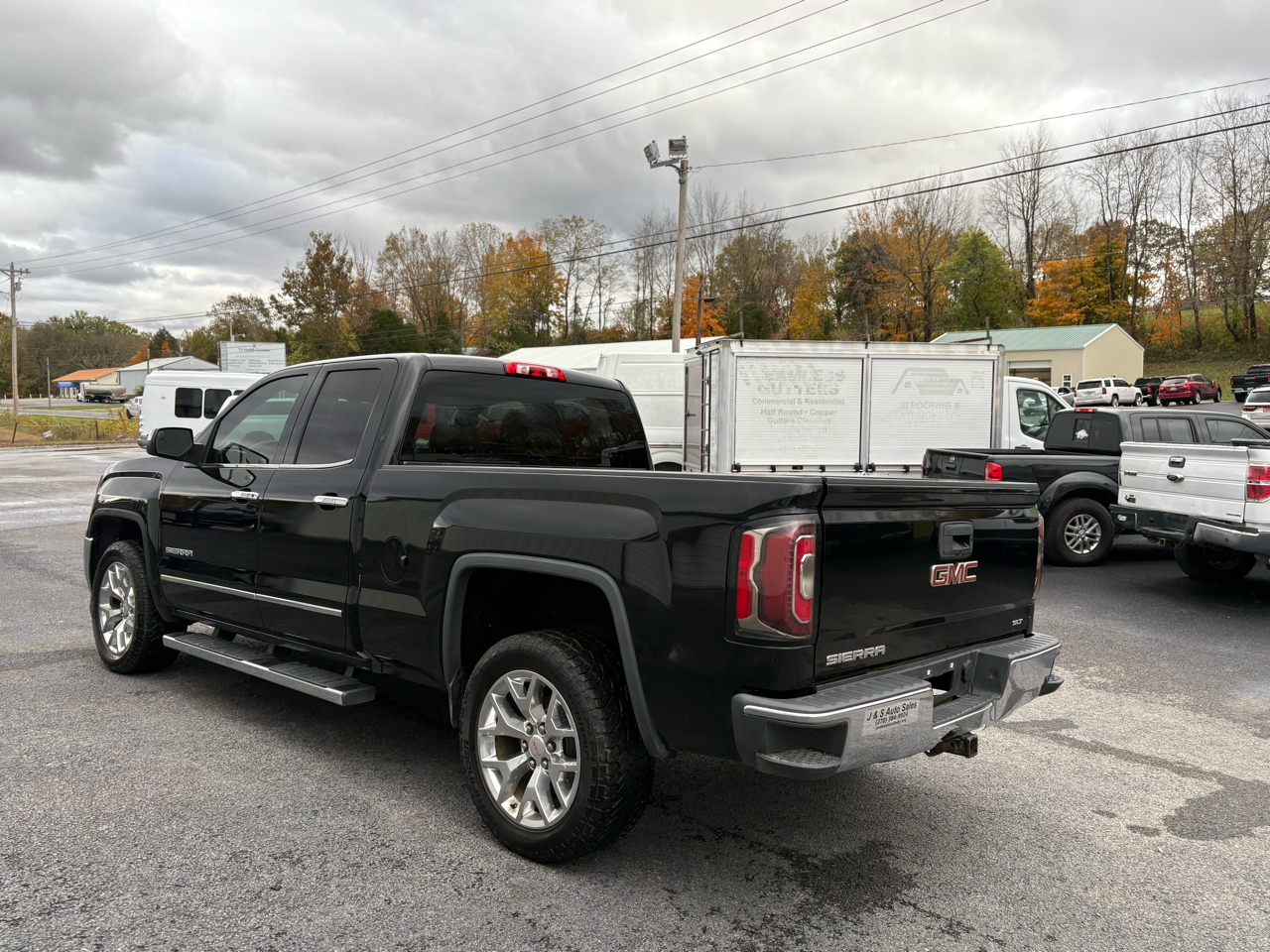 GMC Sierra 1500 4WD Double Cab 143.5" SLT 2016 GMC Sierra 1500 4WD Double Cab 143.5" SLT 2016