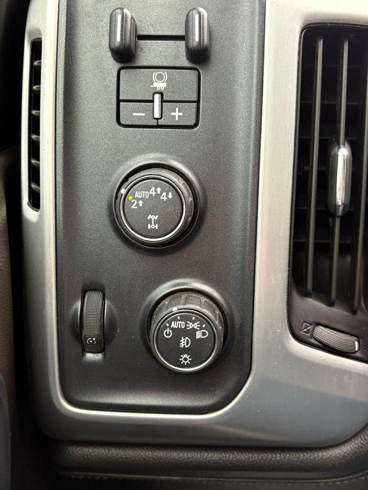 GMC Sierra 1500 4WD Double Cab 143.5" SLT 2016 GMC Sierra 1500 4WD Double Cab 143.5" SLT 2016