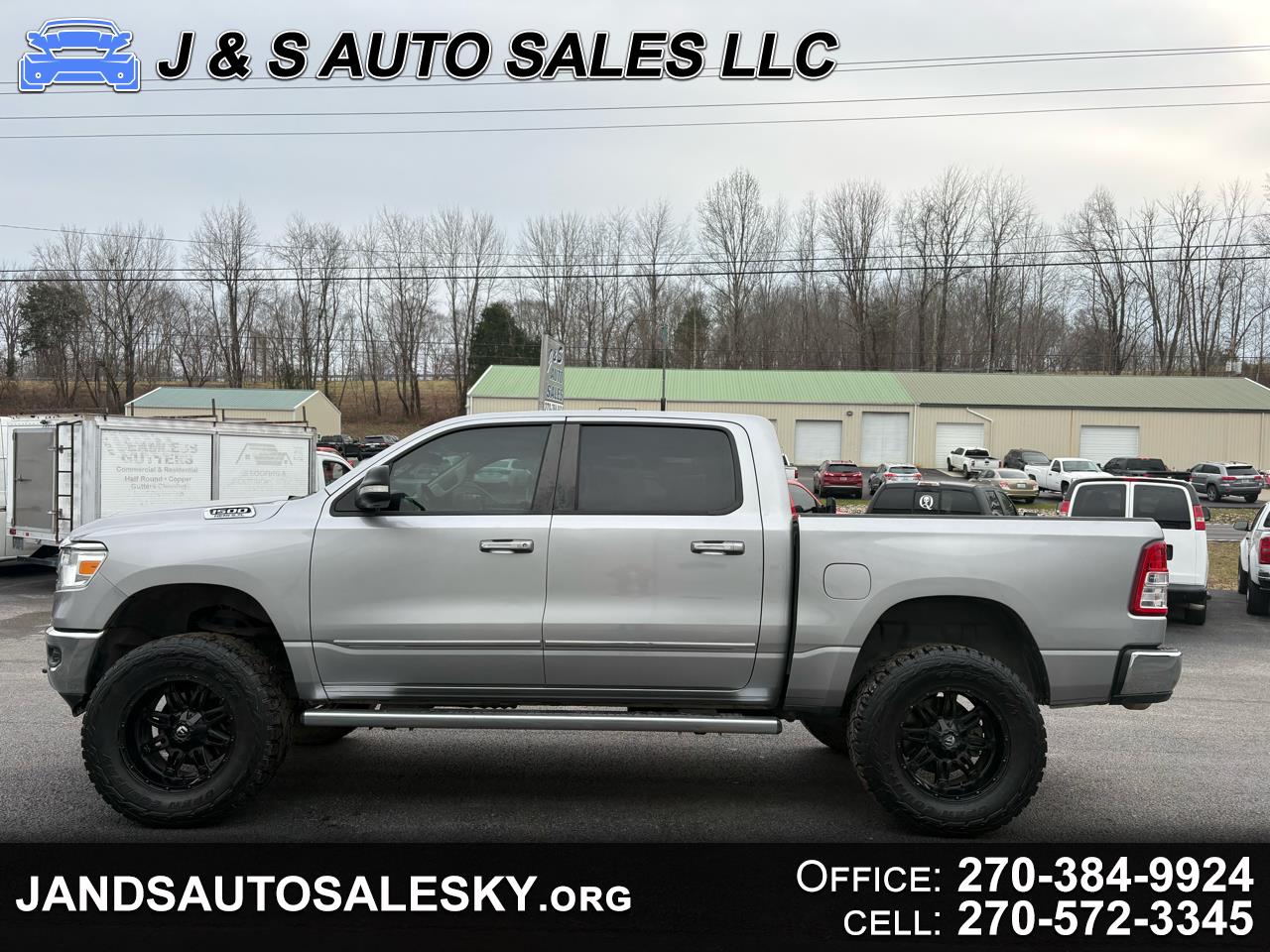 RAM 1500 Big Horn 4x4 Crew Cab 5'7" Box 2020