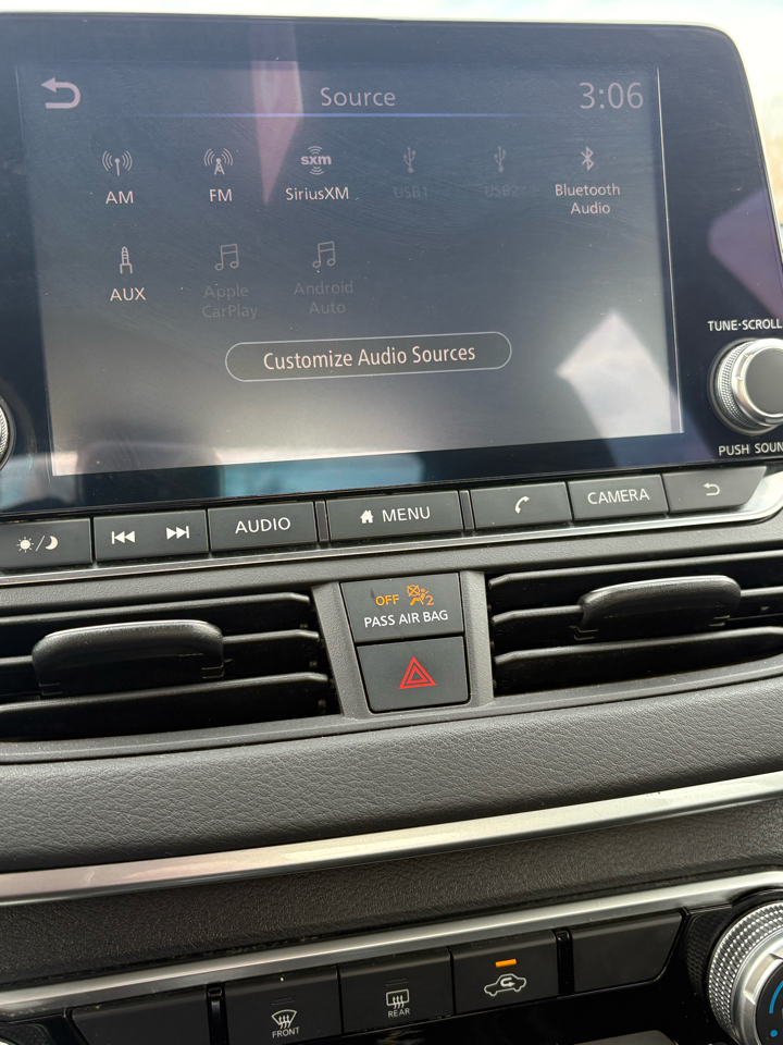 Nissan Altima 2.5 SV Sedan 2021