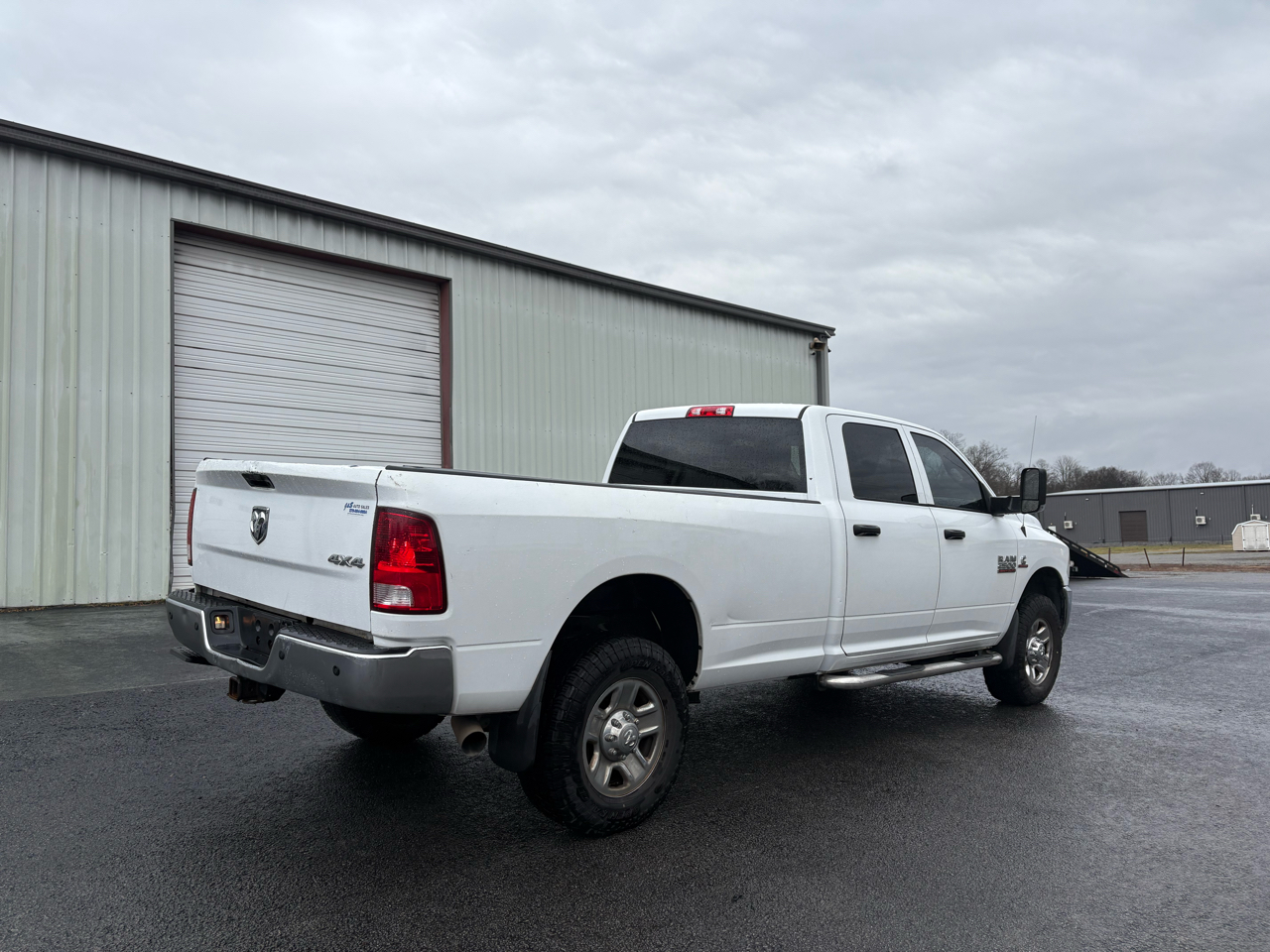 RAM 2500 Tradesman 4x4 Crew Cab 8' Box 2018
