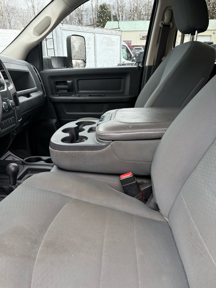 RAM 2500 Tradesman 4x4 Crew Cab 8' Box 2018