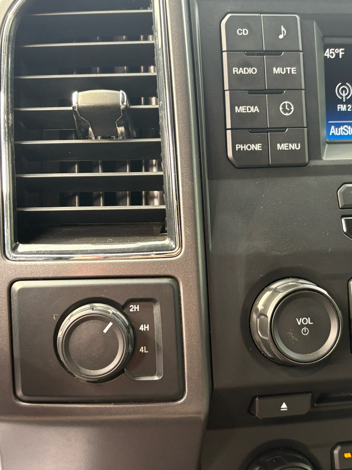 Ford F-150 Lariat 4WD SuperCrew 5.5' Box 2017