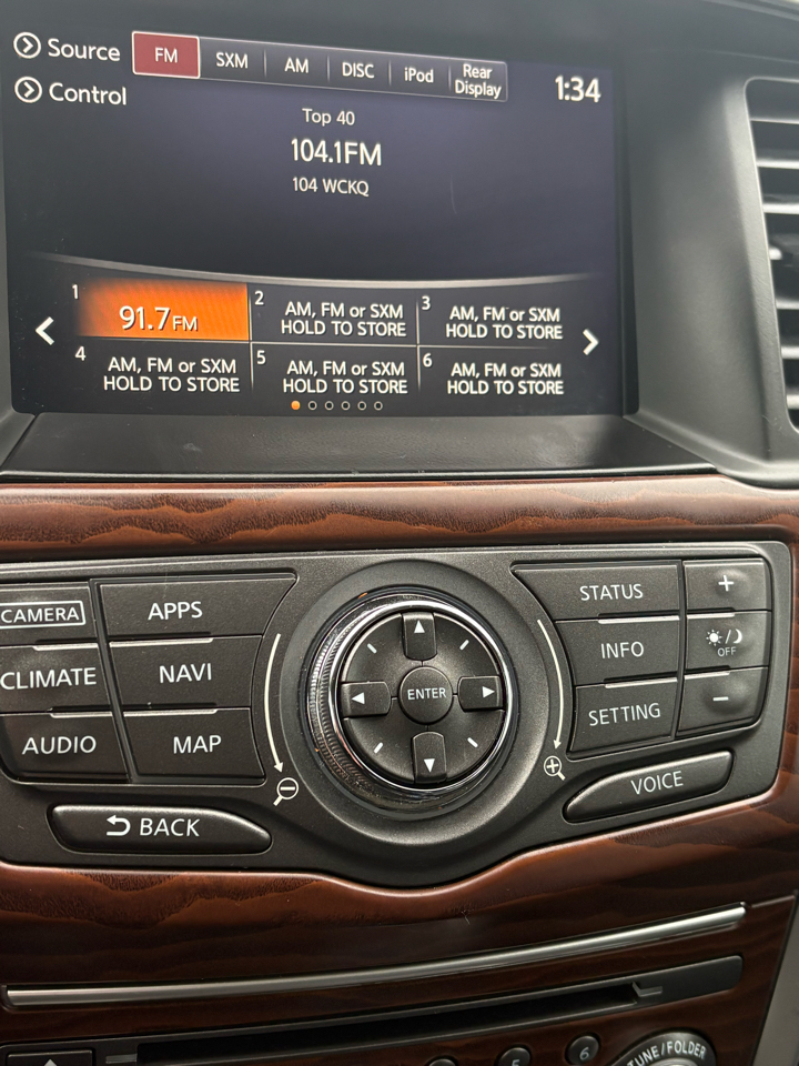 Nissan Pathfinder FWD Platinum 2017