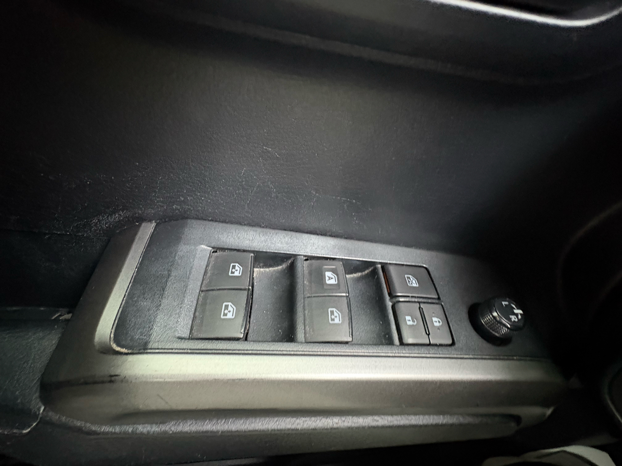 Toyota Tacoma 4WD TRD Off Road Double Cab 5' Bed V6 MT (Natl) 2019